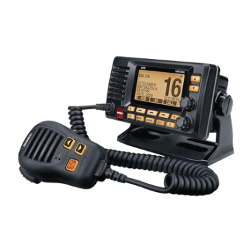 Radio Móvil Marino VHF UNIDEN UM725GBK, color negro con receptor de GPS integrado, puerto de conexión NMEA 2000, 25W de potencia de RF, sumergible IPX8.